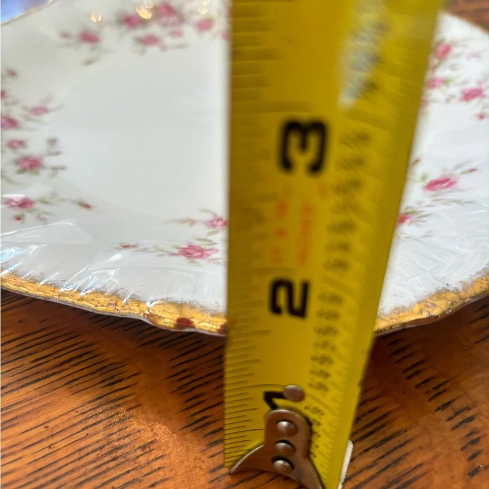 Vintage Paragon Victoriana Rose cake plate
